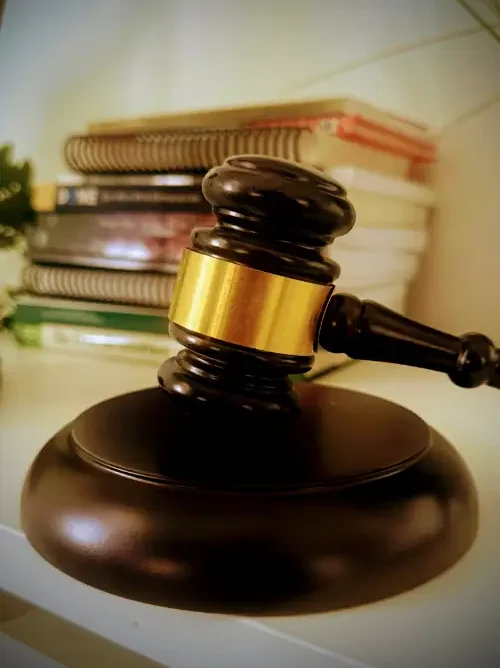 Abogado de Defensa Criminal en Tucson Arizona​ - Joel Chorny Law